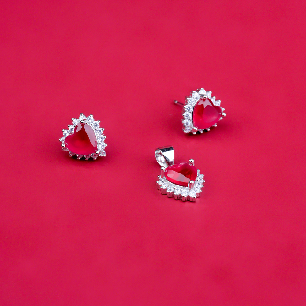 Red Dimond Heart Shape Byutty Pendle